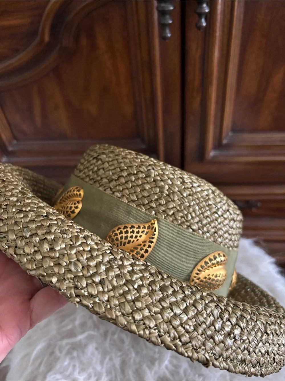 Vintage Eric Javits Green straw hat with gold leaf detail - Picture 16 of 16